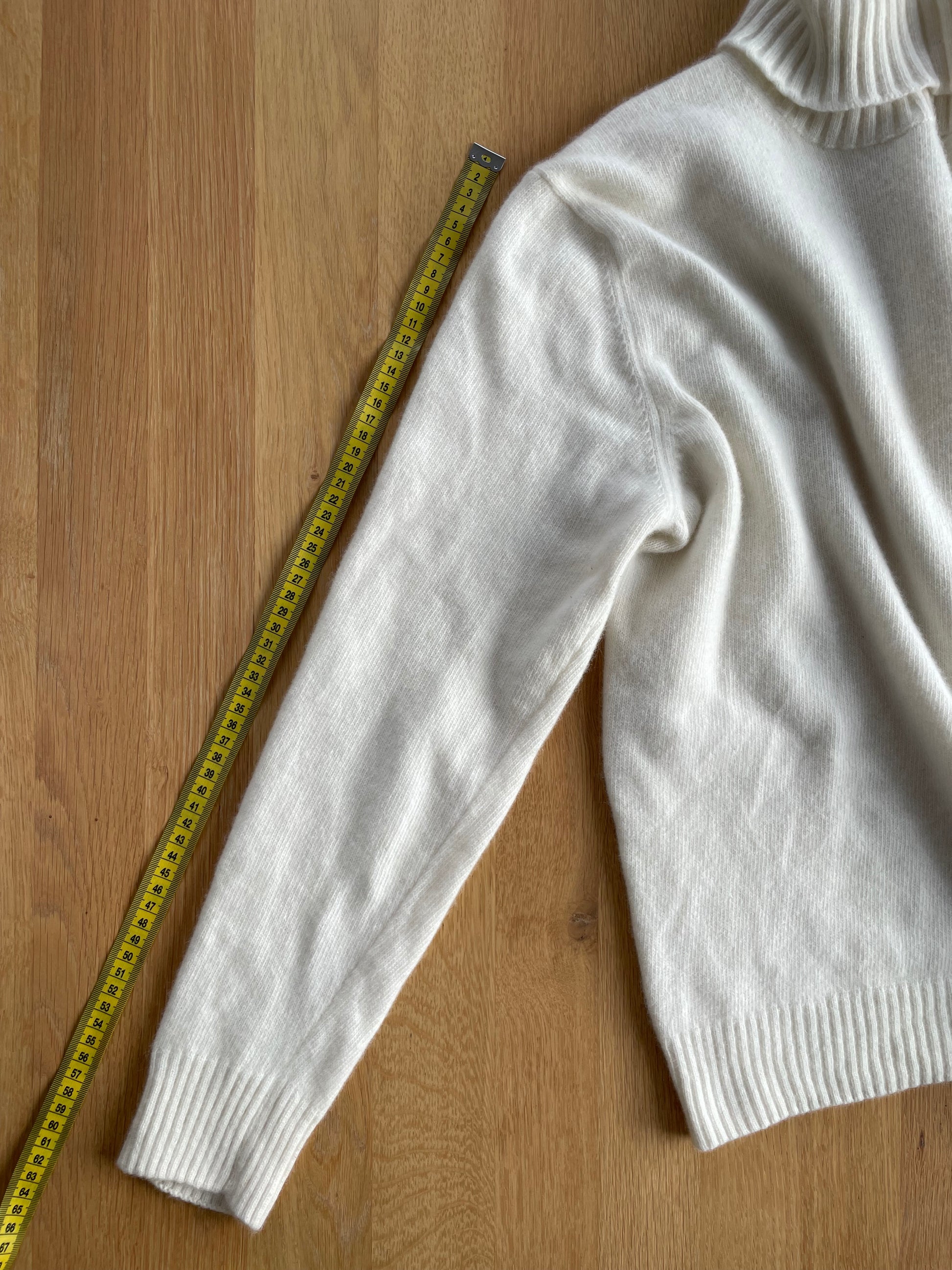 Morgano Cream Rollneck, size S