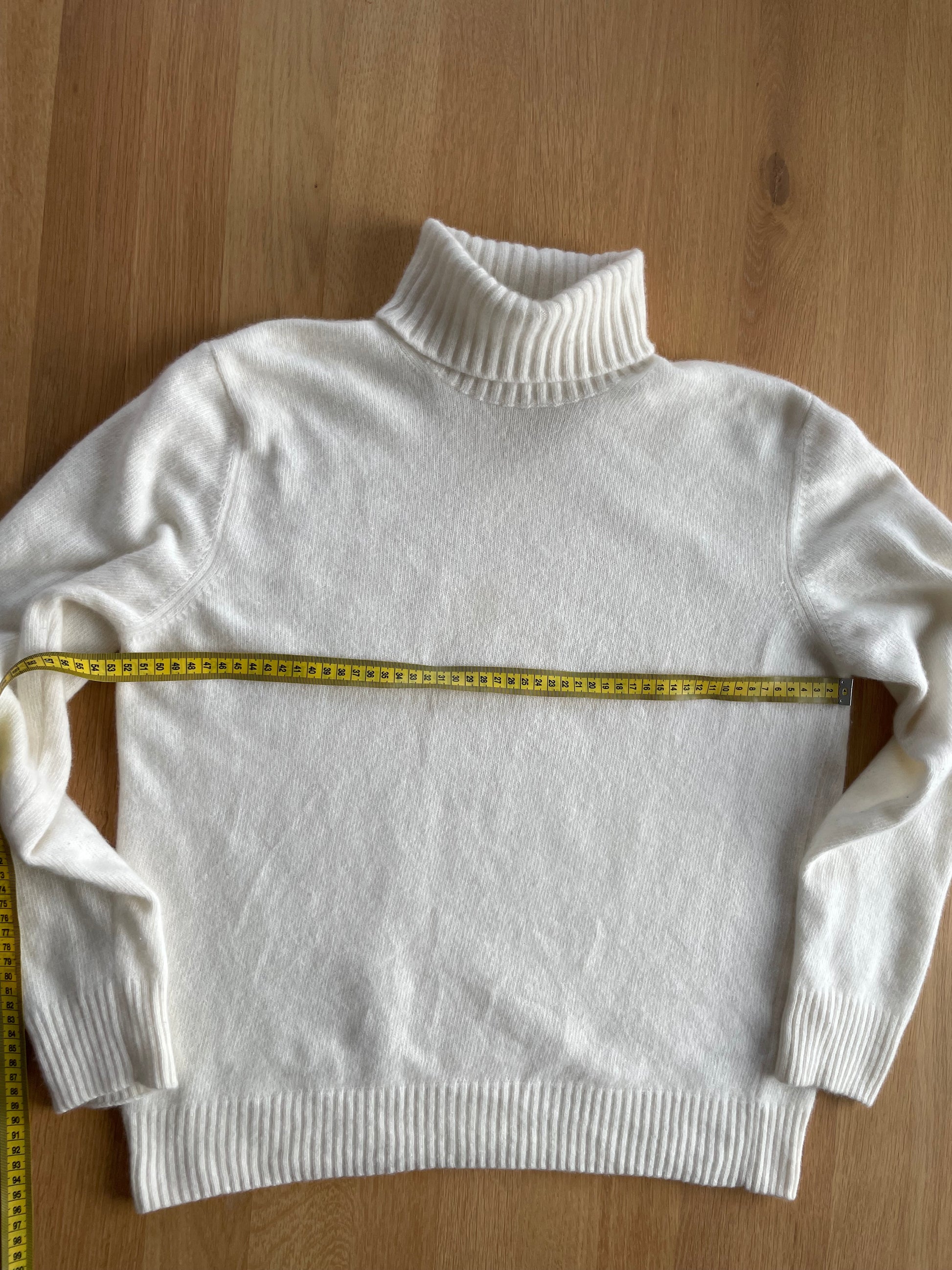 Morgano Cream Rollneck, size S