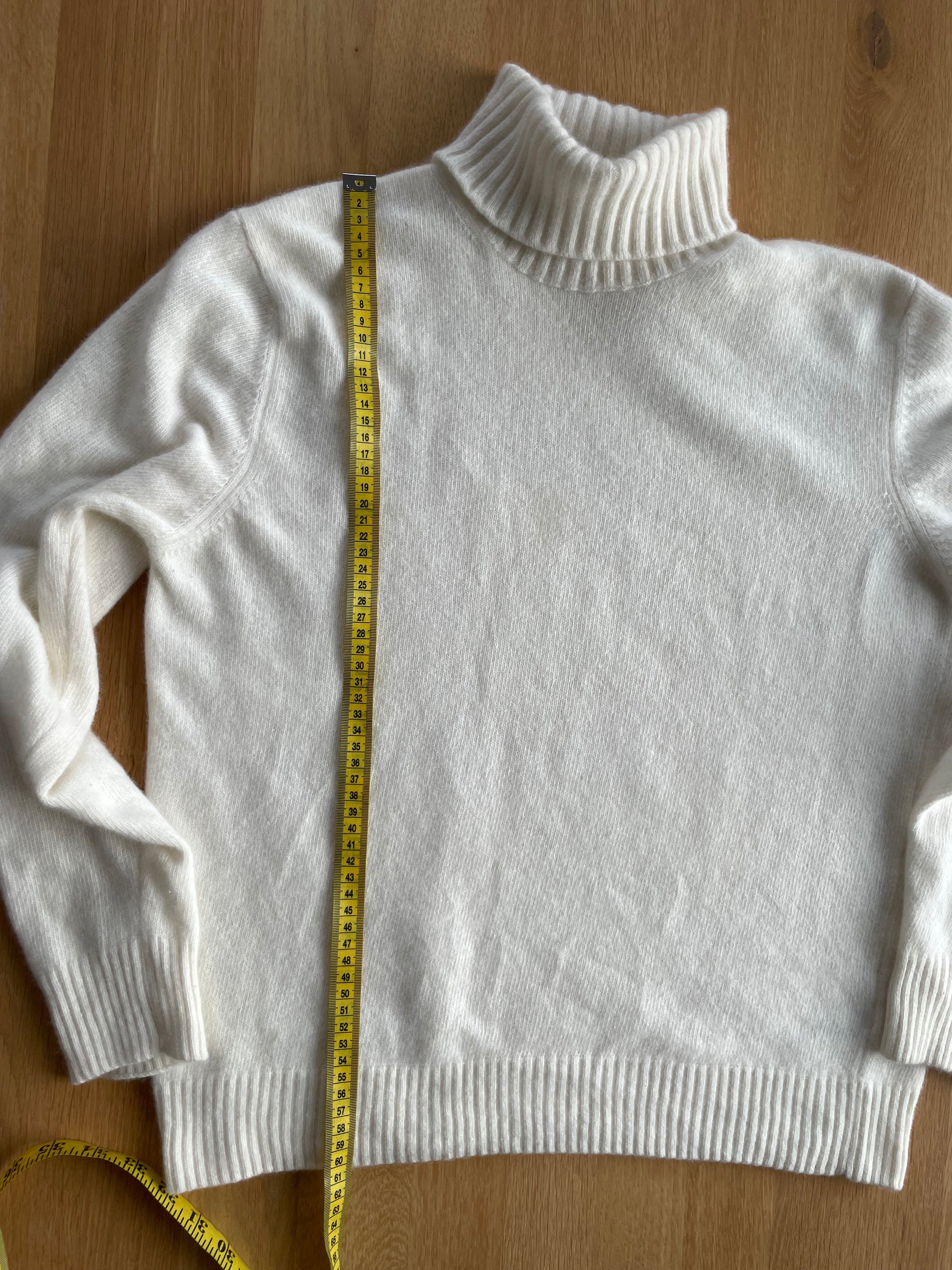 Morgano Cream Rollneck, size S